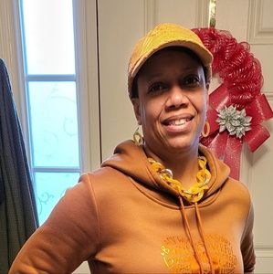 Meet your Posher, Tonya